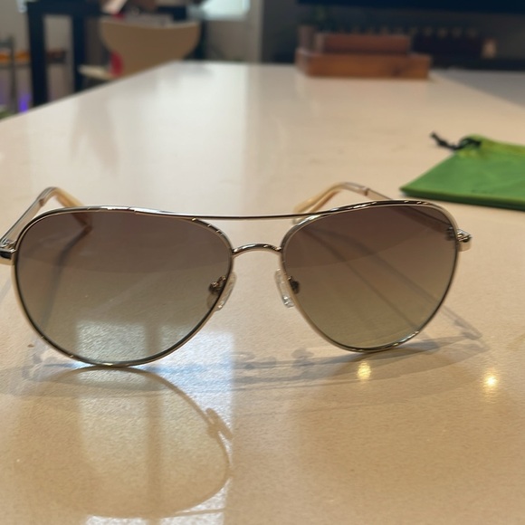🆕 NWOT Kate Spade Emmaline Aviator Sunglasses, Silver Metal Frame - Picture 5 of 8